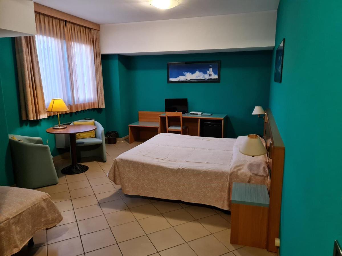 Modo Hotel Vercelli Esterno foto