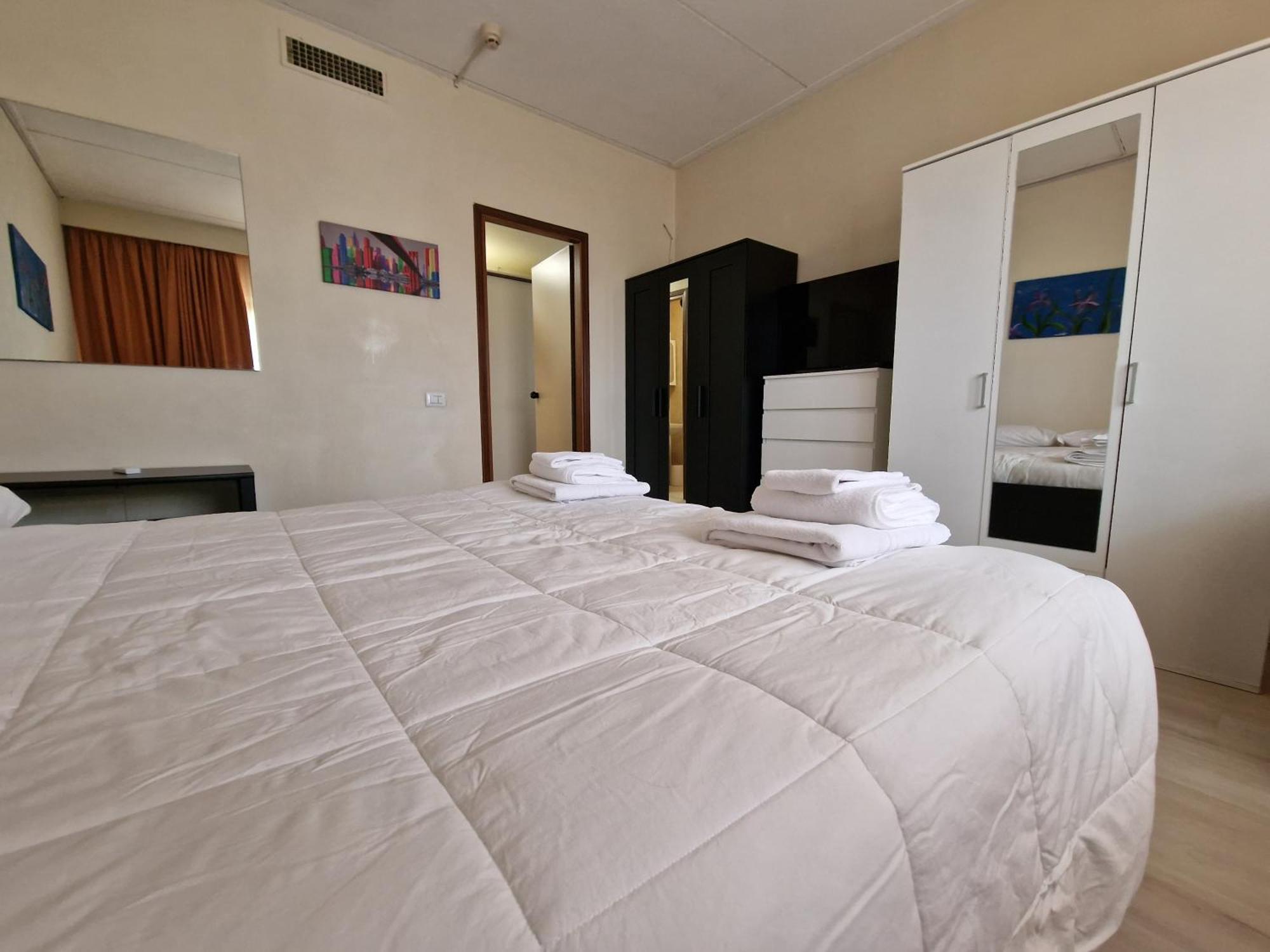 Modo Hotel Vercelli Esterno foto