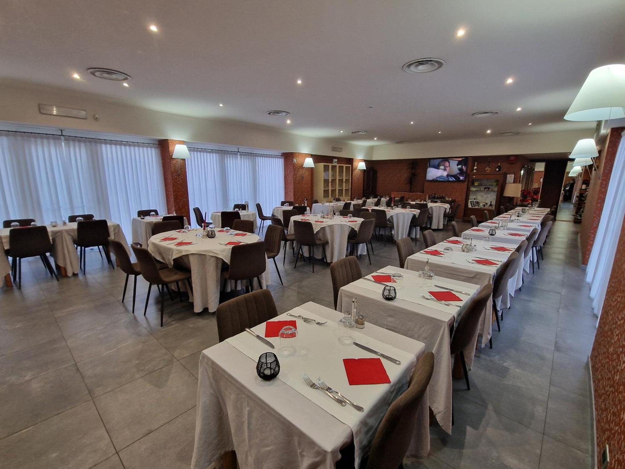 Modo Hotel Vercelli Esterno foto