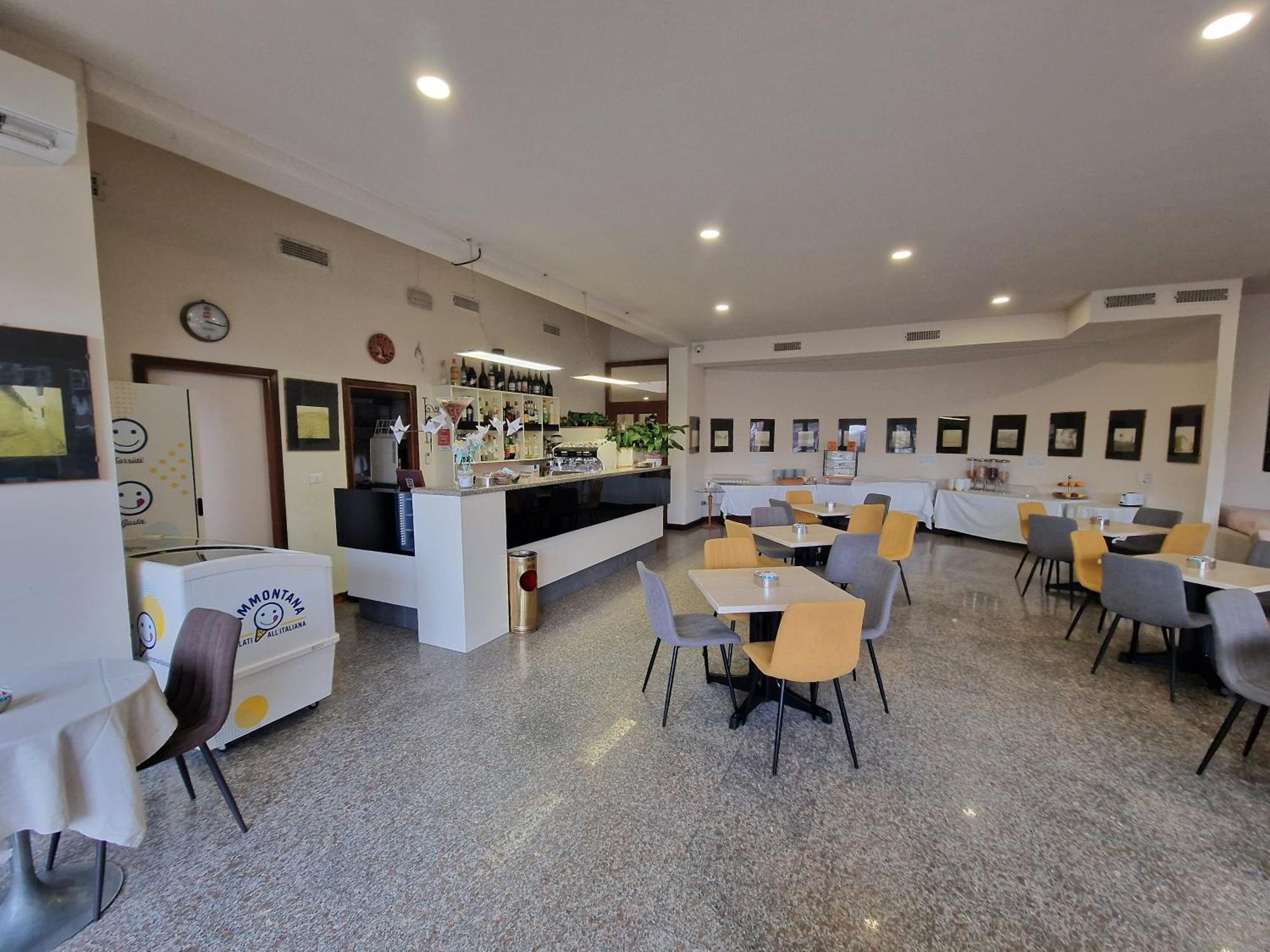 Modo Hotel Vercelli Esterno foto