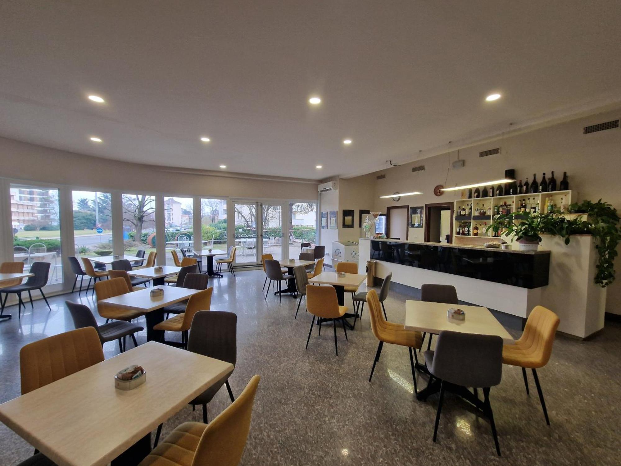 Modo Hotel Vercelli Esterno foto
